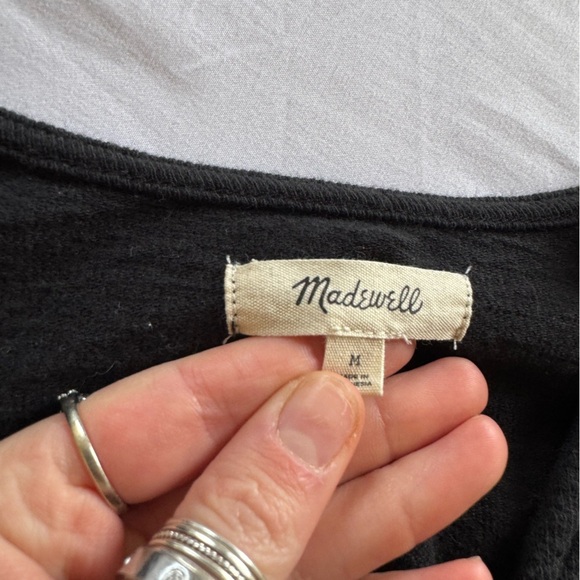 Madewell Deep-V Button-Front Crop Top size M - Picture 4 of 5